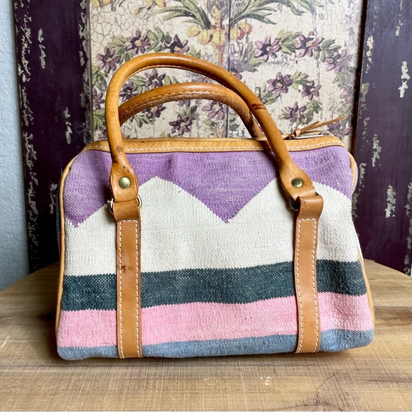 T. Cappelli Vintage Aztec Southwestern Bag Authentic with Gold Ring Leather Trim - Picture 3 of 10